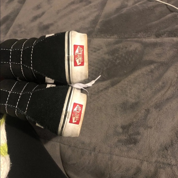 Vans - Picture 3 of 5